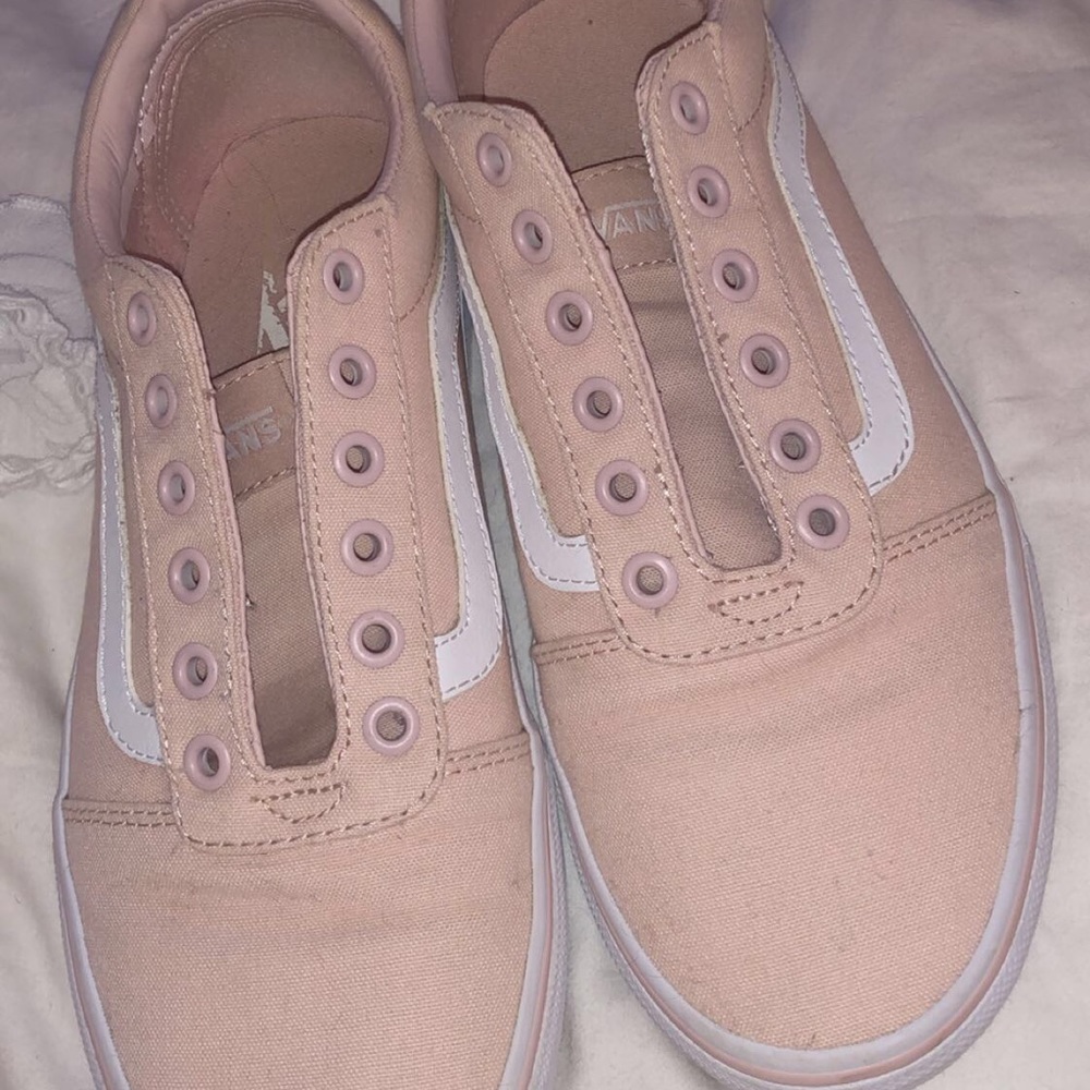 brand new pink vans
